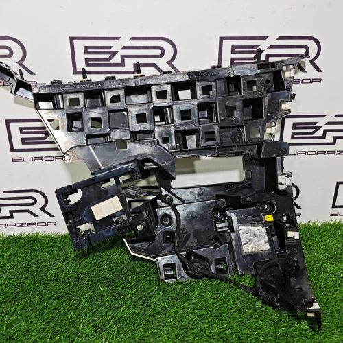 Кронштейн заднего бампера левый Land Rover Range Rover Sport 3 поколение