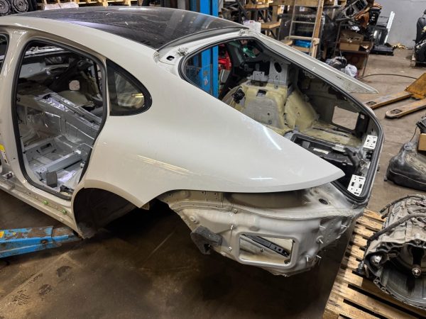 Четверть задняя левая Porsche Panamera