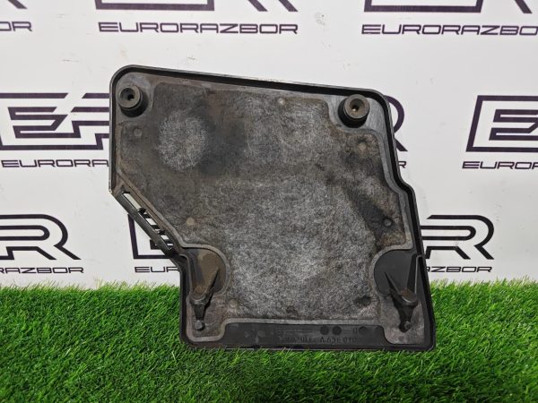 Декоративная крышка двигателя Mercedes W167 C167 X167