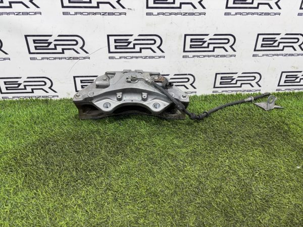 Суппорт тормозной передний левый Land Rover Defеndеr