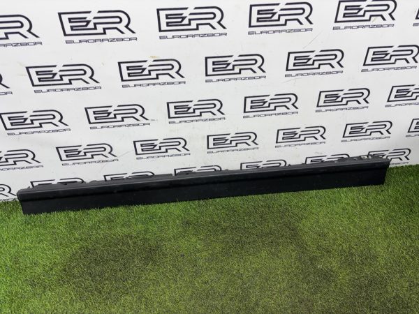 Накладка на порог левая Land Rover Range Rover Sport 3 поколение