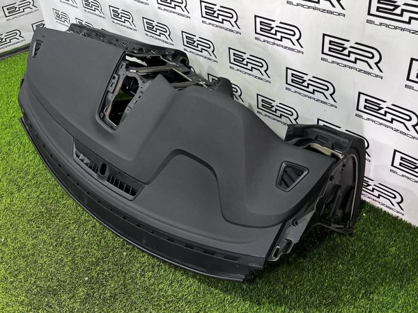 Панель передняя салона (торпедо) Volvo XC60 2